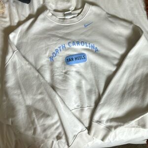 Nike UNC Cropped Sweatshirt